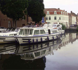 dest-europe-cruising-large