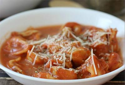 Tomatoe Pesto Tortellini Soup