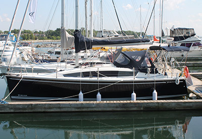 Delphia 31 in Slip