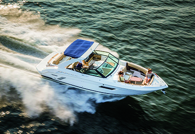 Cruisers Yachts 328 SS Running