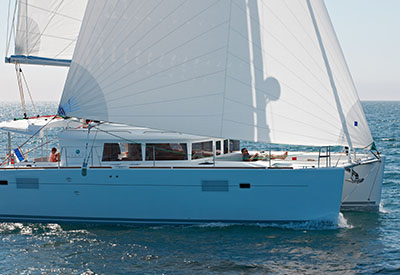 Lagoon 450 Sailing