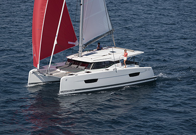 Fountaine Pajot Isla 40 sailing 400