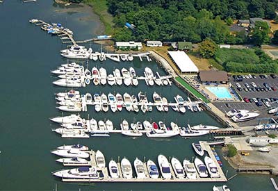 Castaways Yacht Club