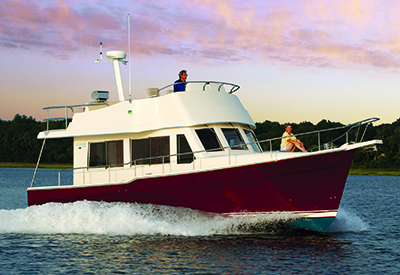 Mainship 34 Trawler - running