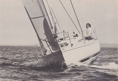 First Class 10 Exterior Sailing