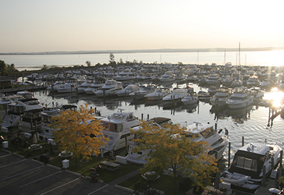 Krates Marina