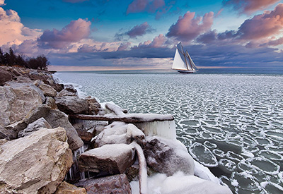 Ice on lake Ontario