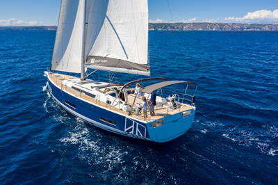 Dufour 530