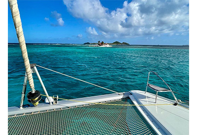 CPS-22-19-DreamYachtCharter-400.jpg