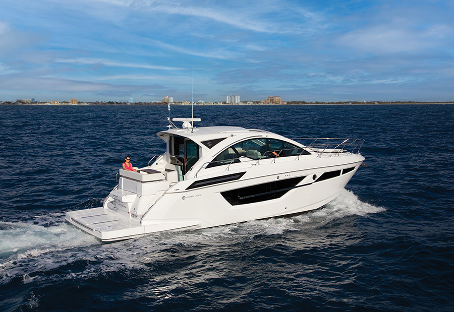 Cruisers Yachts Cantius 50 900