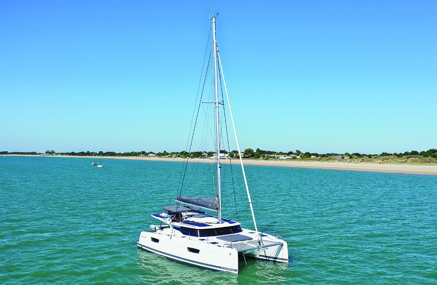 Fountaine Pajot Tanna 47 900