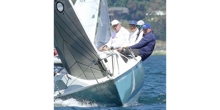 One Design Keel: Record Turnout for Martin 242 NAs