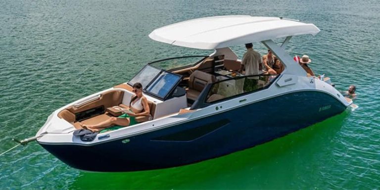 Yamaha dévoile sa nouvelle série de bateaux à jet de 29 pieds