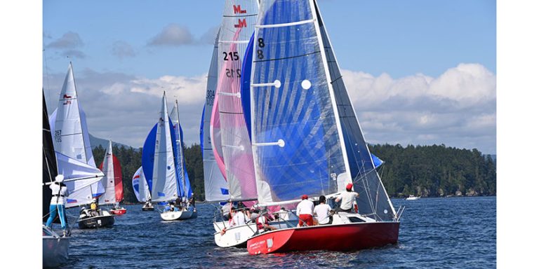 Martin 242s Test New Canadian Masts